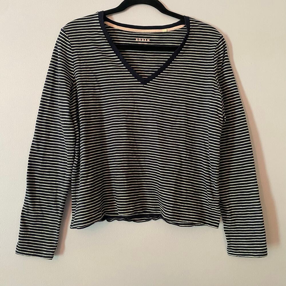 Boden Navy Blue White Stripe V-neck Long Sleeve Shirt Preppy Cotton size Medium